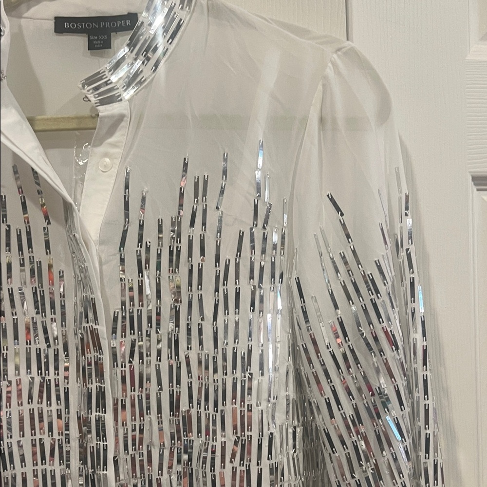 NWT-Boston Proper White Blouse with Silver Accents - Picture 3 of 13